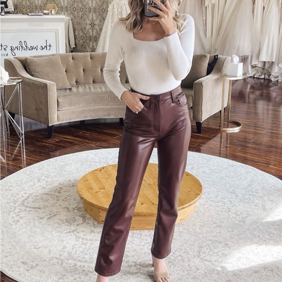 Abercrombie & Fitch Vegan Leather 90s Straight Pants - Picture 2 of 9